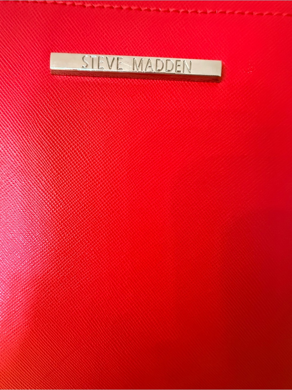 Steve Madden Red Saffiano Crossbody with Silver Chain - Picture 3 of 9